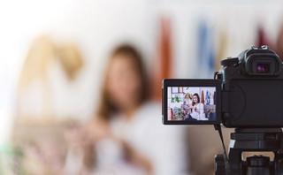 Where and how often do consumers watch live video?